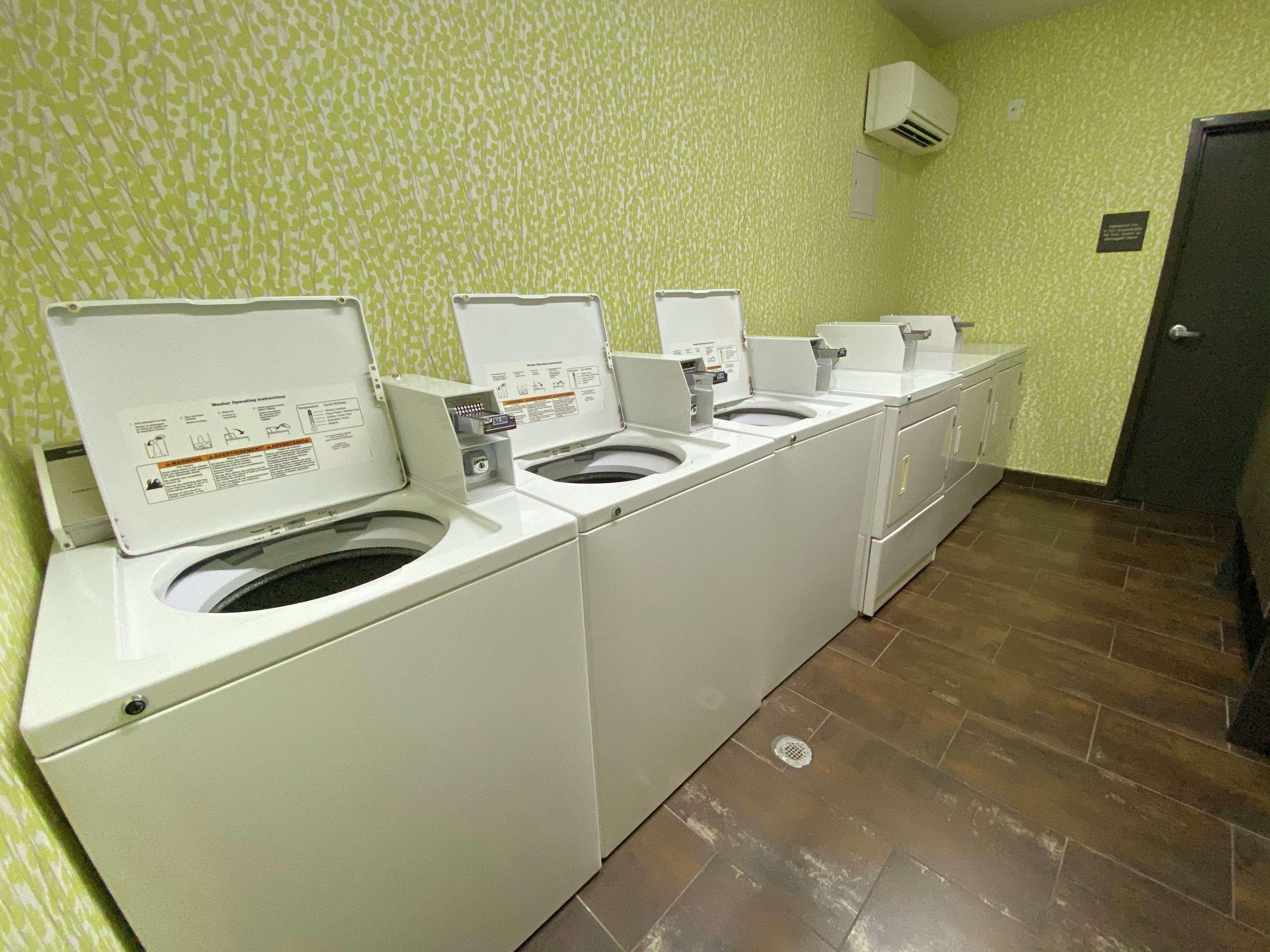 Hampton Inn By Hilton Leesville Fort Johnson Luaran gambar