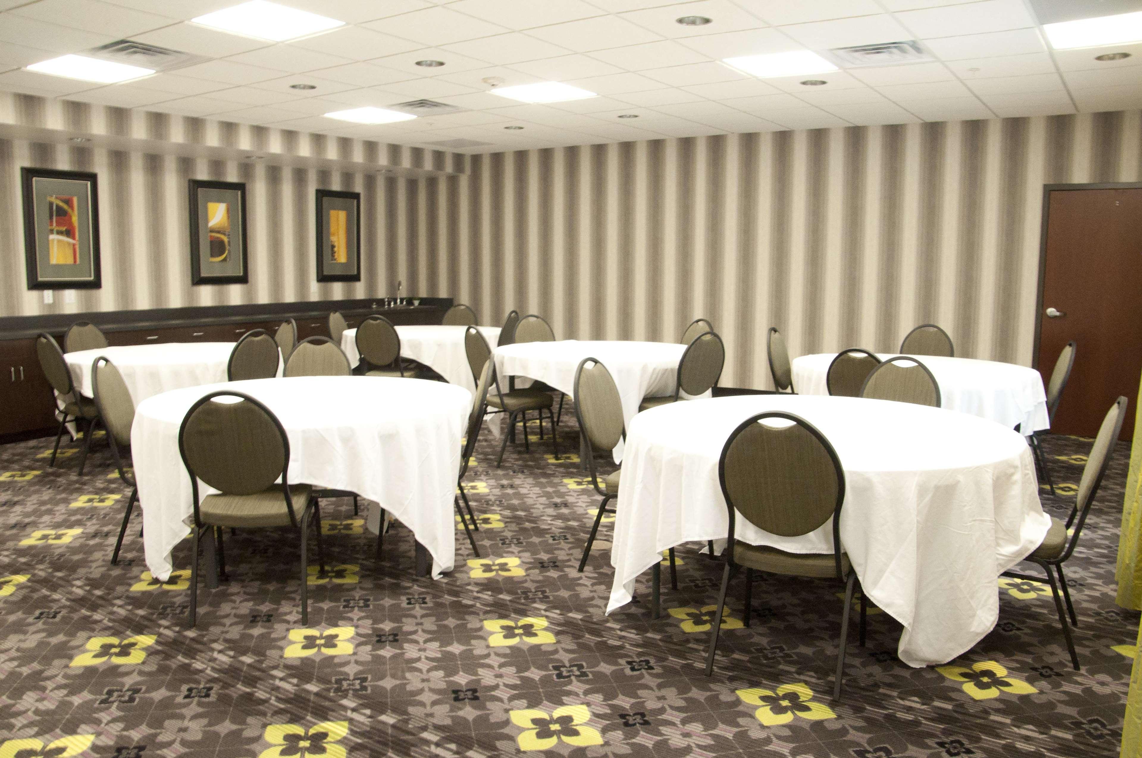 Hampton Inn By Hilton Leesville Fort Johnson Luaran gambar