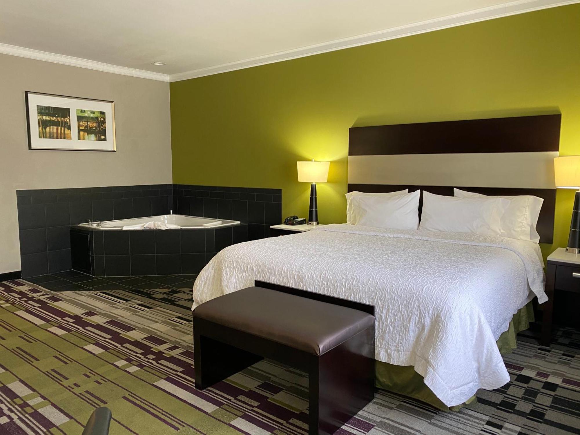 Hampton Inn By Hilton Leesville Fort Johnson Luaran gambar