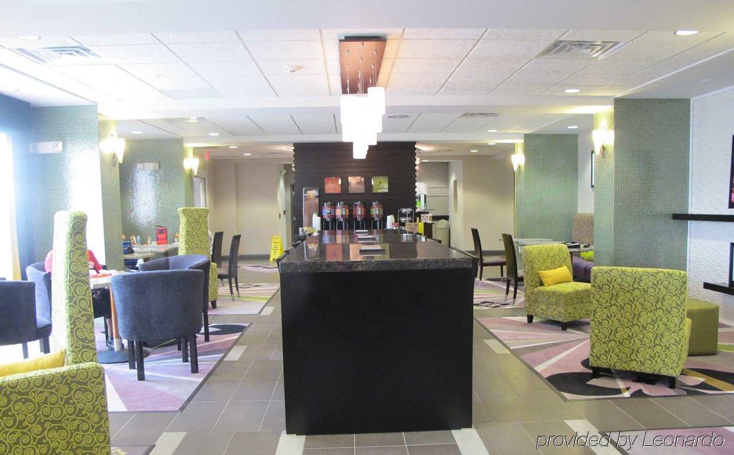 Hampton Inn By Hilton Leesville Fort Johnson Restoran gambar