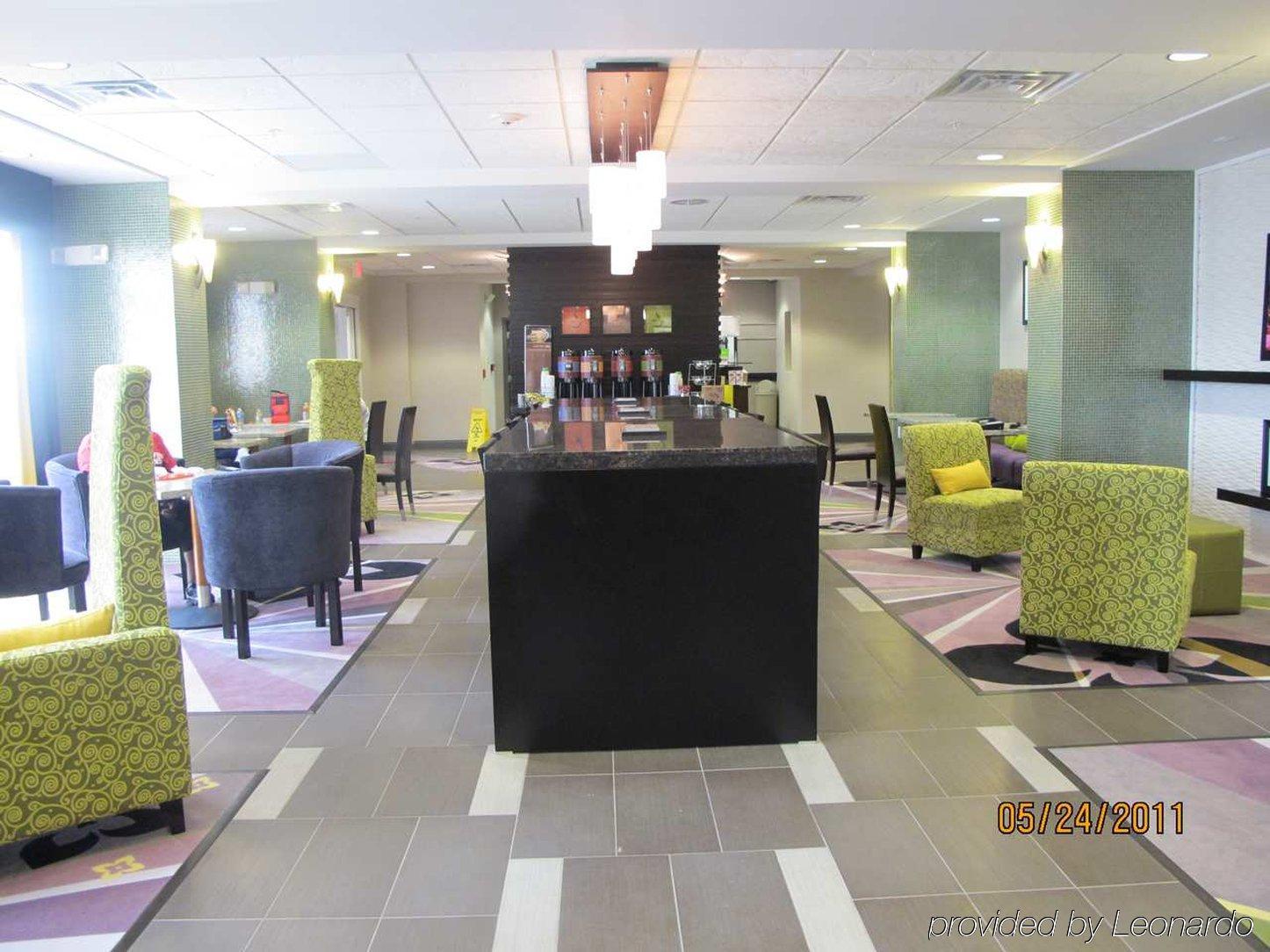 Hampton Inn By Hilton Leesville Fort Johnson Restoran gambar